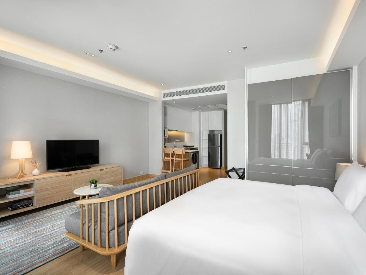 Oakwood Suites Bangkok Exterior foto Studio