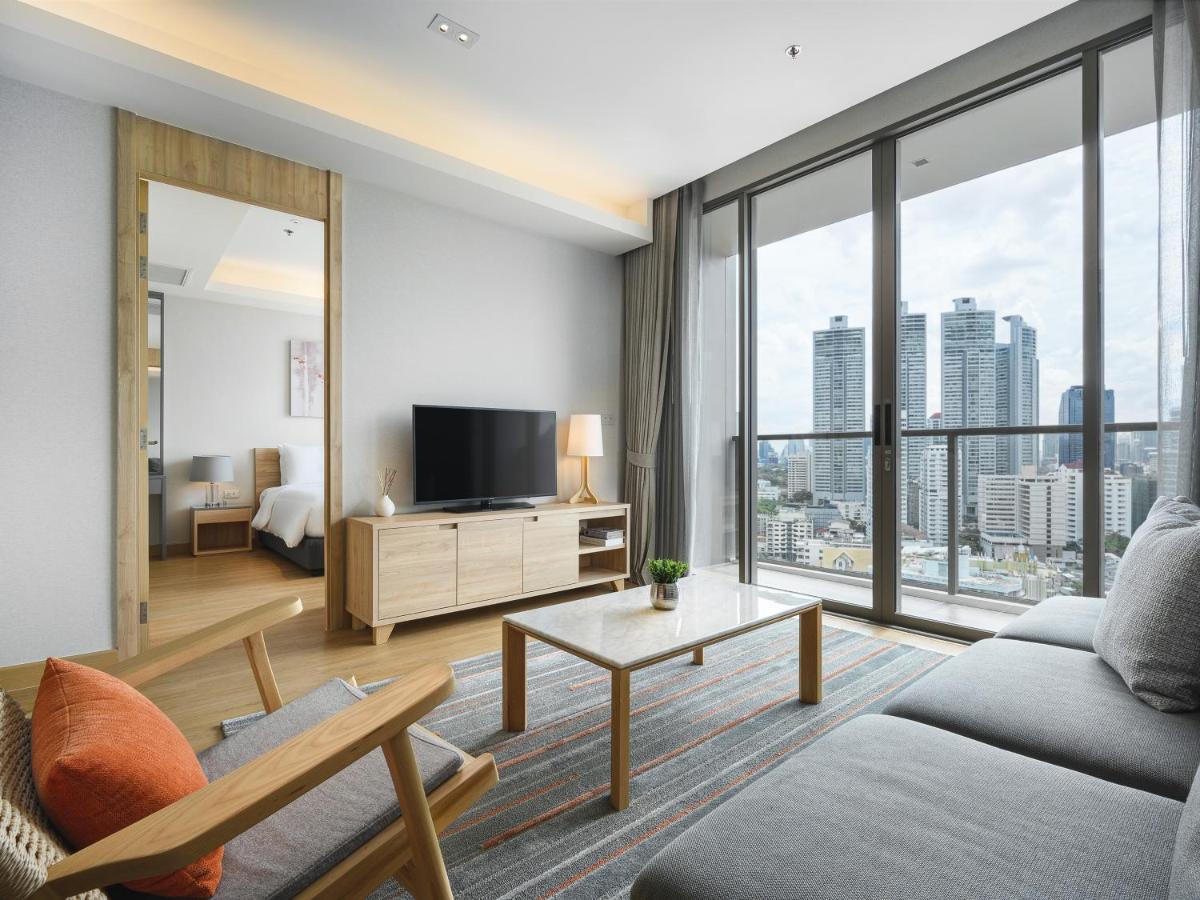 Oakwood Suites Bangkok Exterior foto
