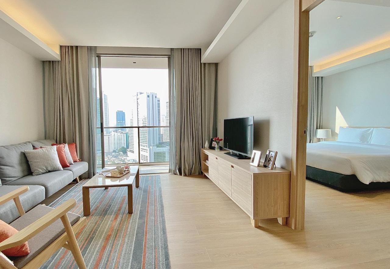 Oakwood Suites Bangkok Exterior foto A typical one-bedroom apartment